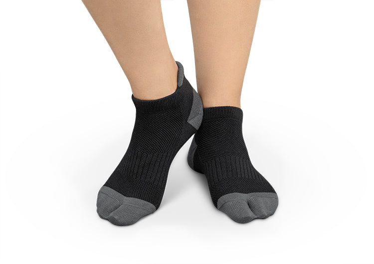 Alternative view of Bunion Relief. Padded Low Cut Socks - Black