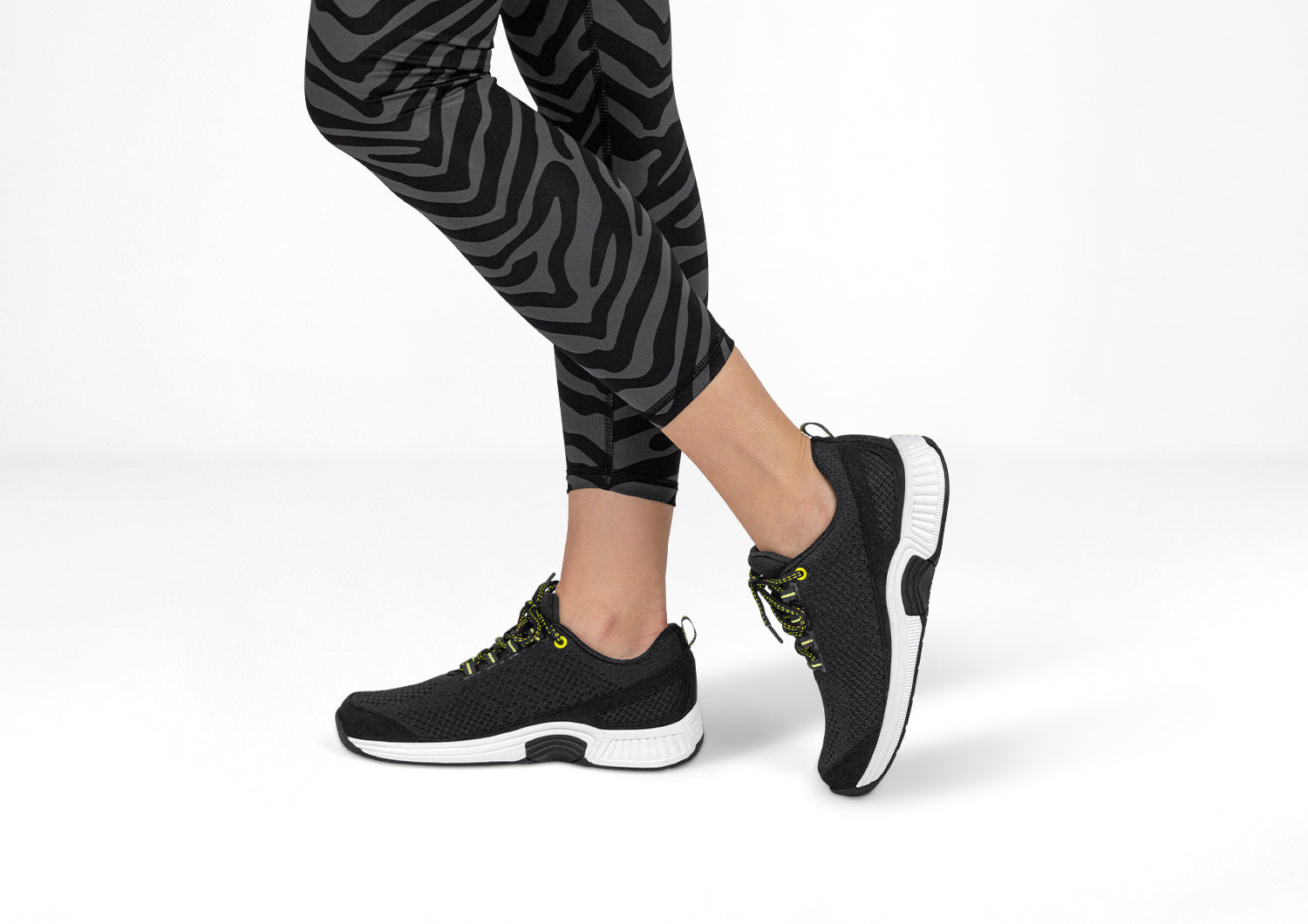 Alternative view of Coral - Black