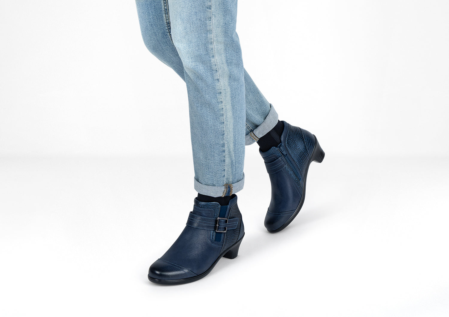 Alternative view of Emma - Navy