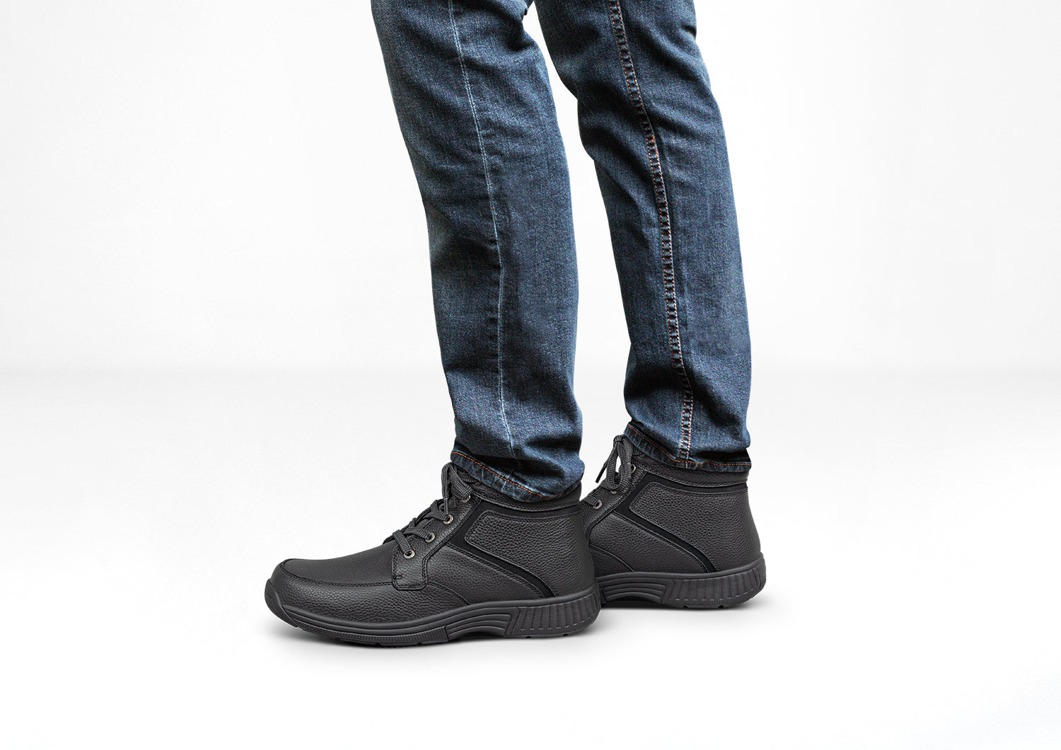 Alternative view of Highline - Black