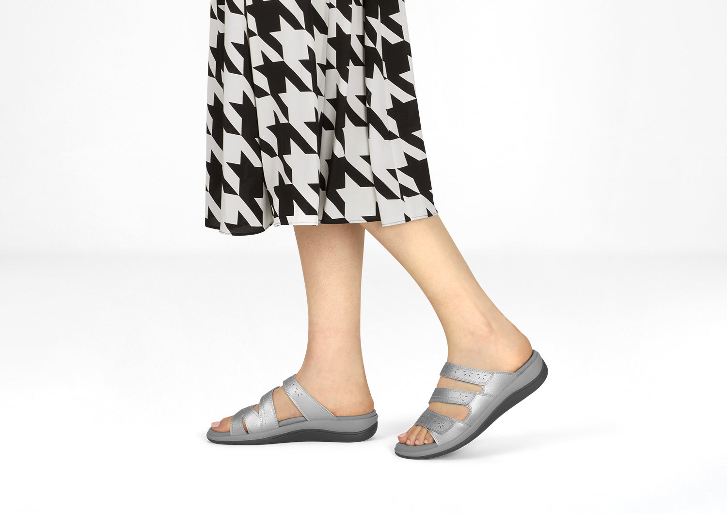 Alternative view of Sahara - Silver Metallic