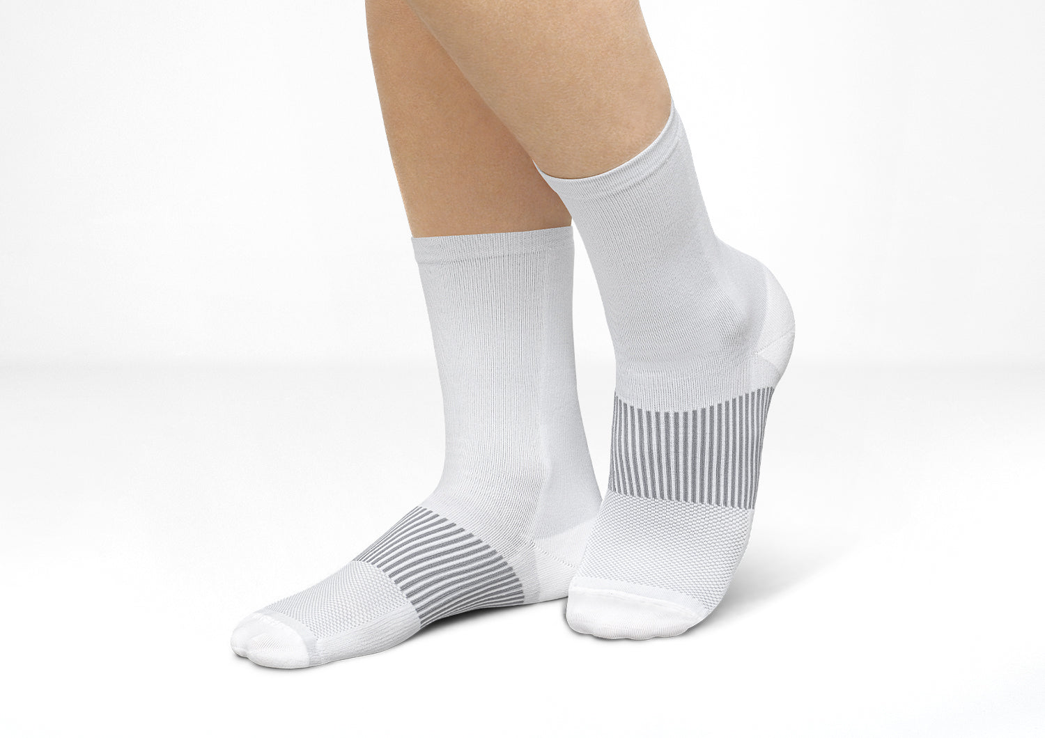 Alternative view of Mid-Calf Compression Socks 18-25 mmHg - White